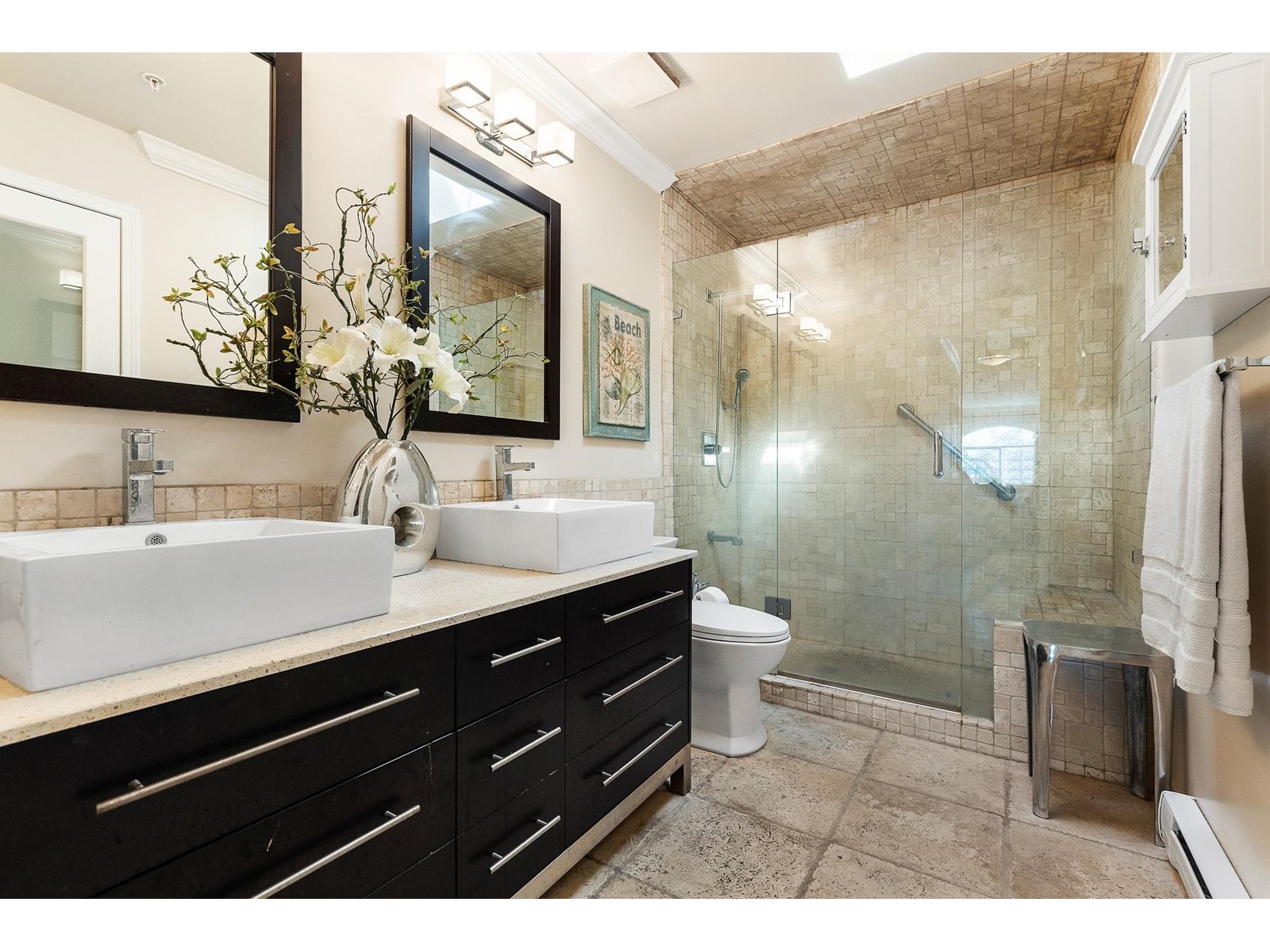 301 14965 Marine Drive, White Rock, British Columbia  V4B 1C3 - Photo 12 - R3010449
