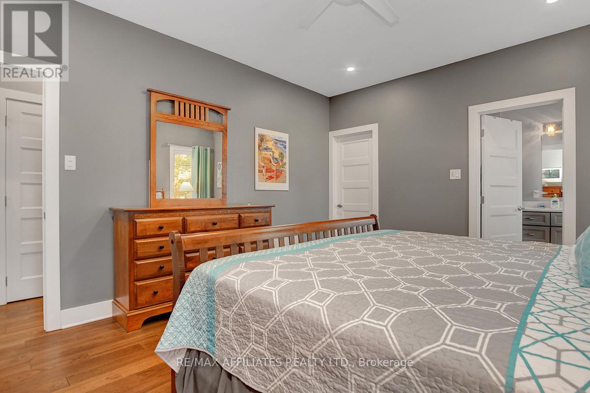 116 Queen Charlotte Street, Ottawa, Ontario  K0A 2Z0 - Photo 16 - X12136131