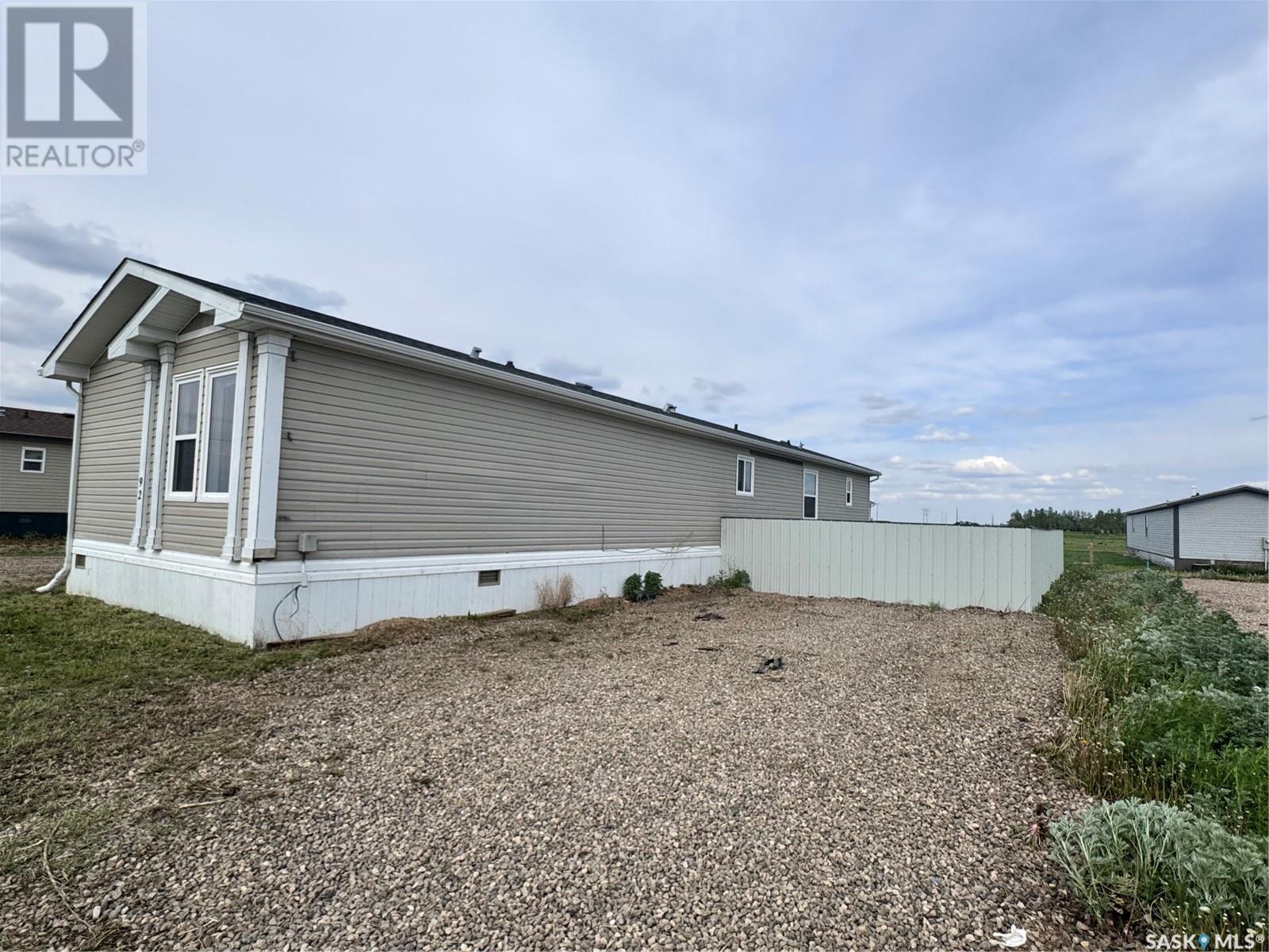 Property at 92 Foord CRESCENT image 3