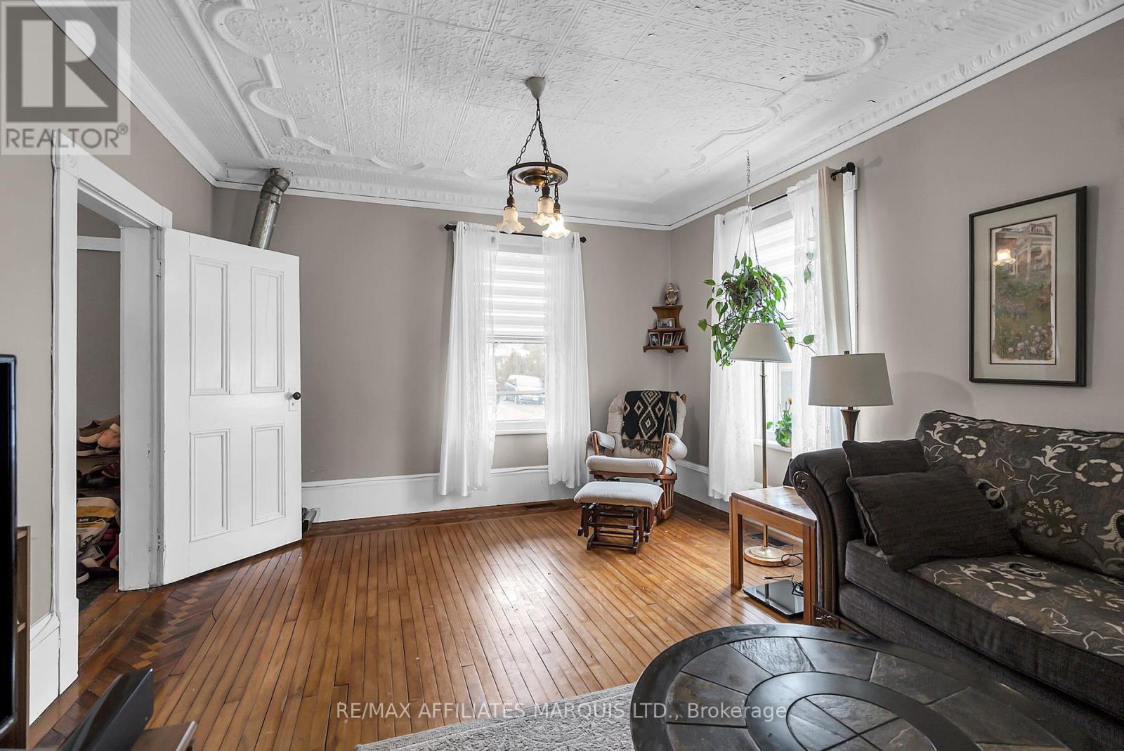 7 Spruce Street, South Glengarry, Ontario  K0C 1N0 - Photo 6 - X12081184