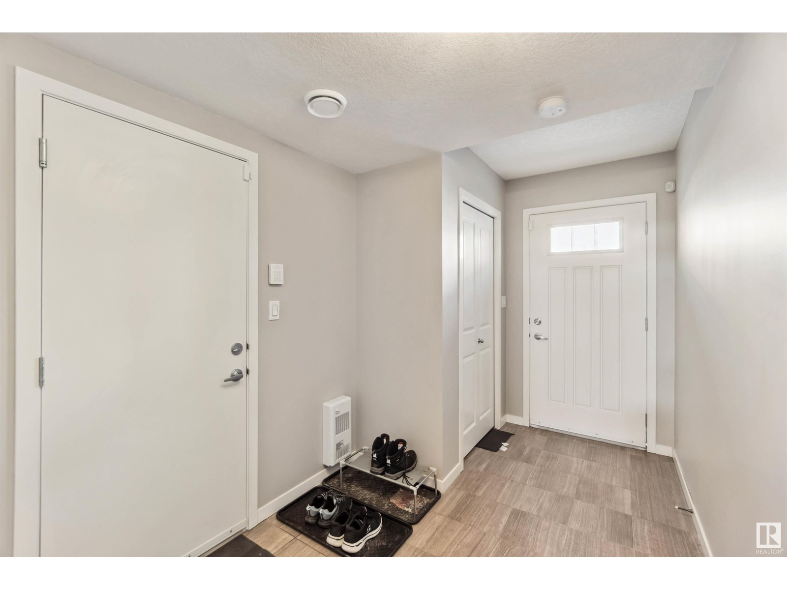 #4 320 Secord Bv Nw, Edmonton, Alberta  T5T 7E8 - Photo 2 - E4422422