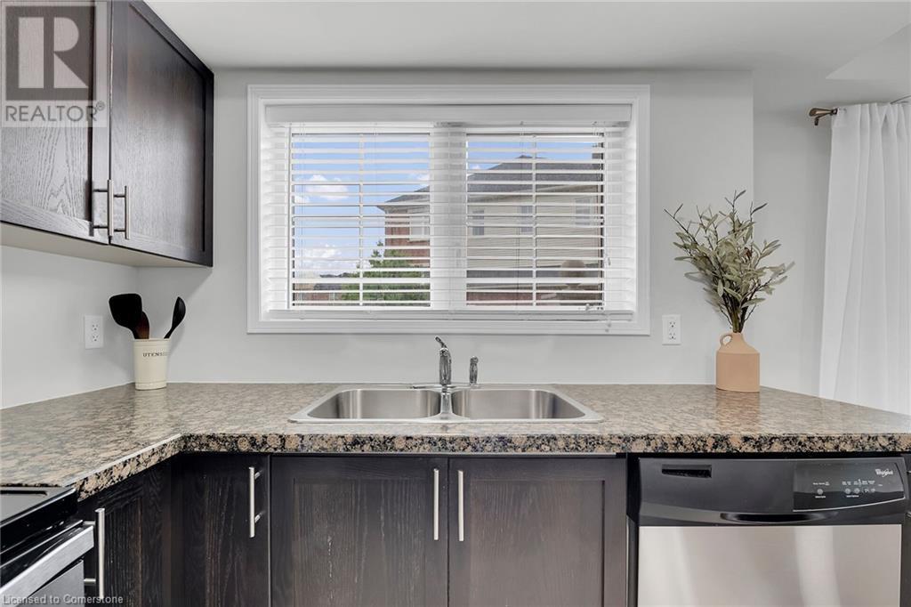 35 Hays Boulevard Unit# 11, Oakville, Ontario  L6H 0J1 - Photo 15 - 40736572