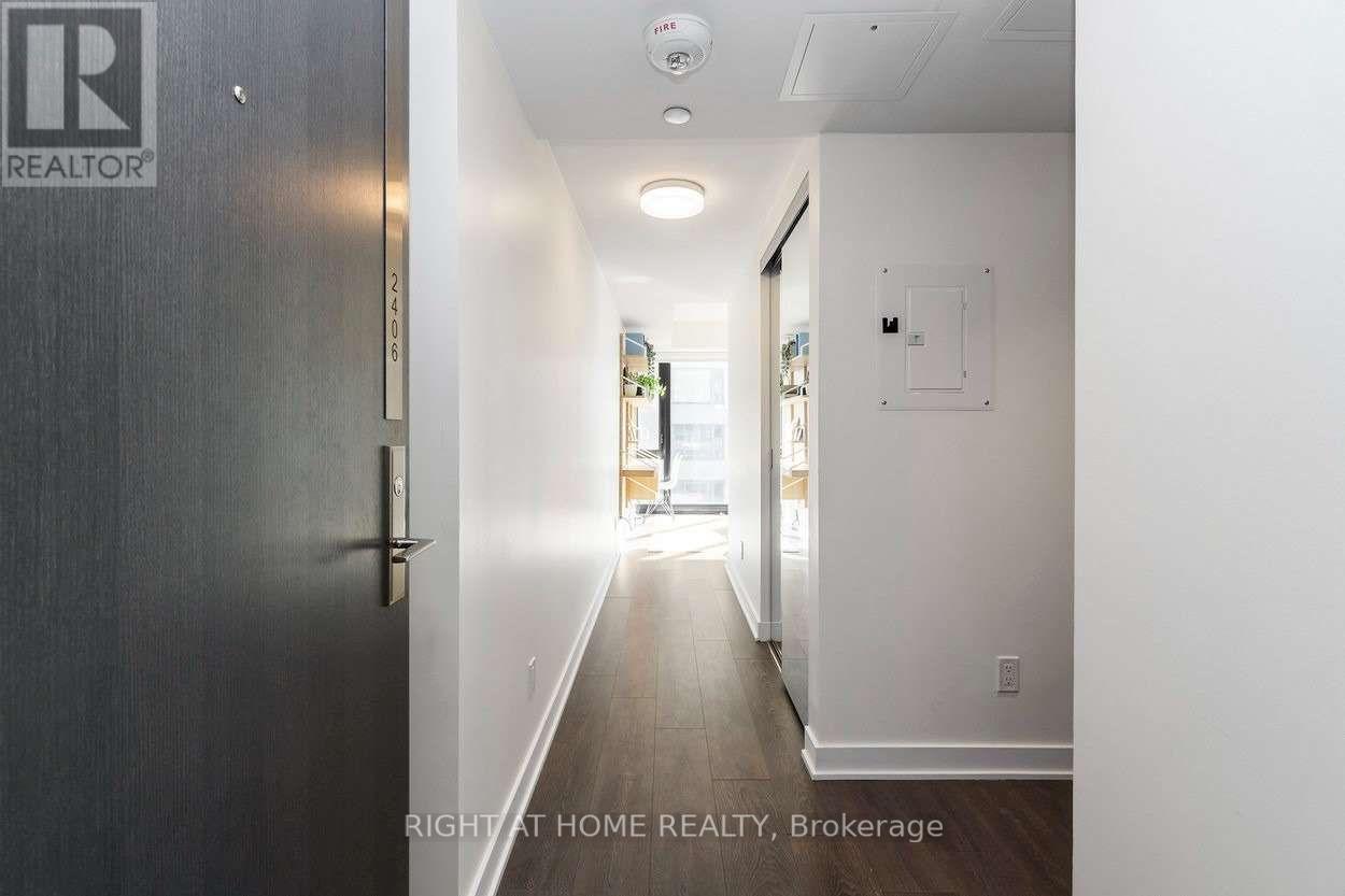 2406 - 188 Cumberland Street, Toronto (Annex), Ontario  M5R 0B6 - Photo 3 - C12191790