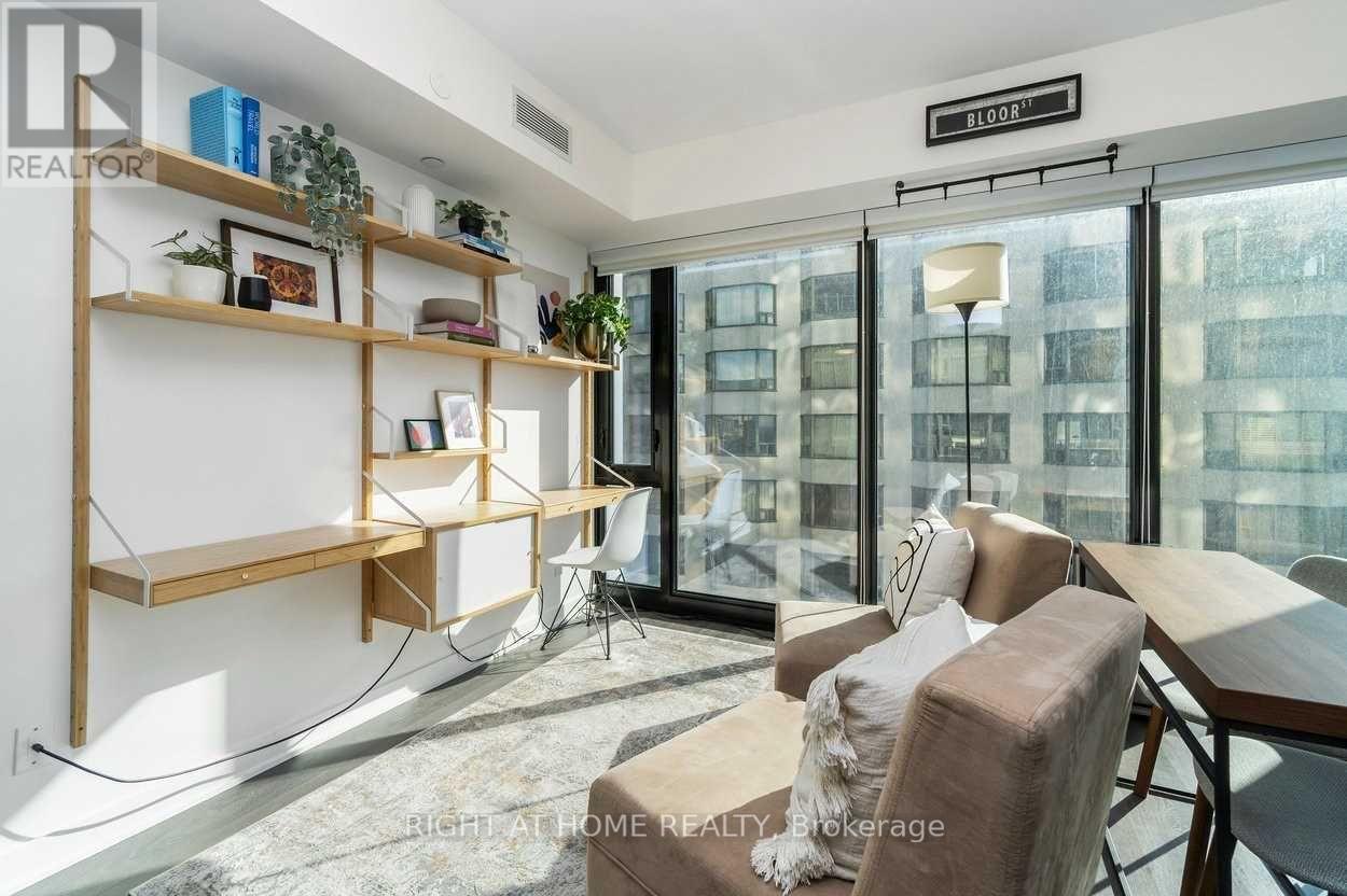 2406 - 188 Cumberland Street, Toronto (Annex), Ontario  M5R 0B6 - Photo 5 - C12191790