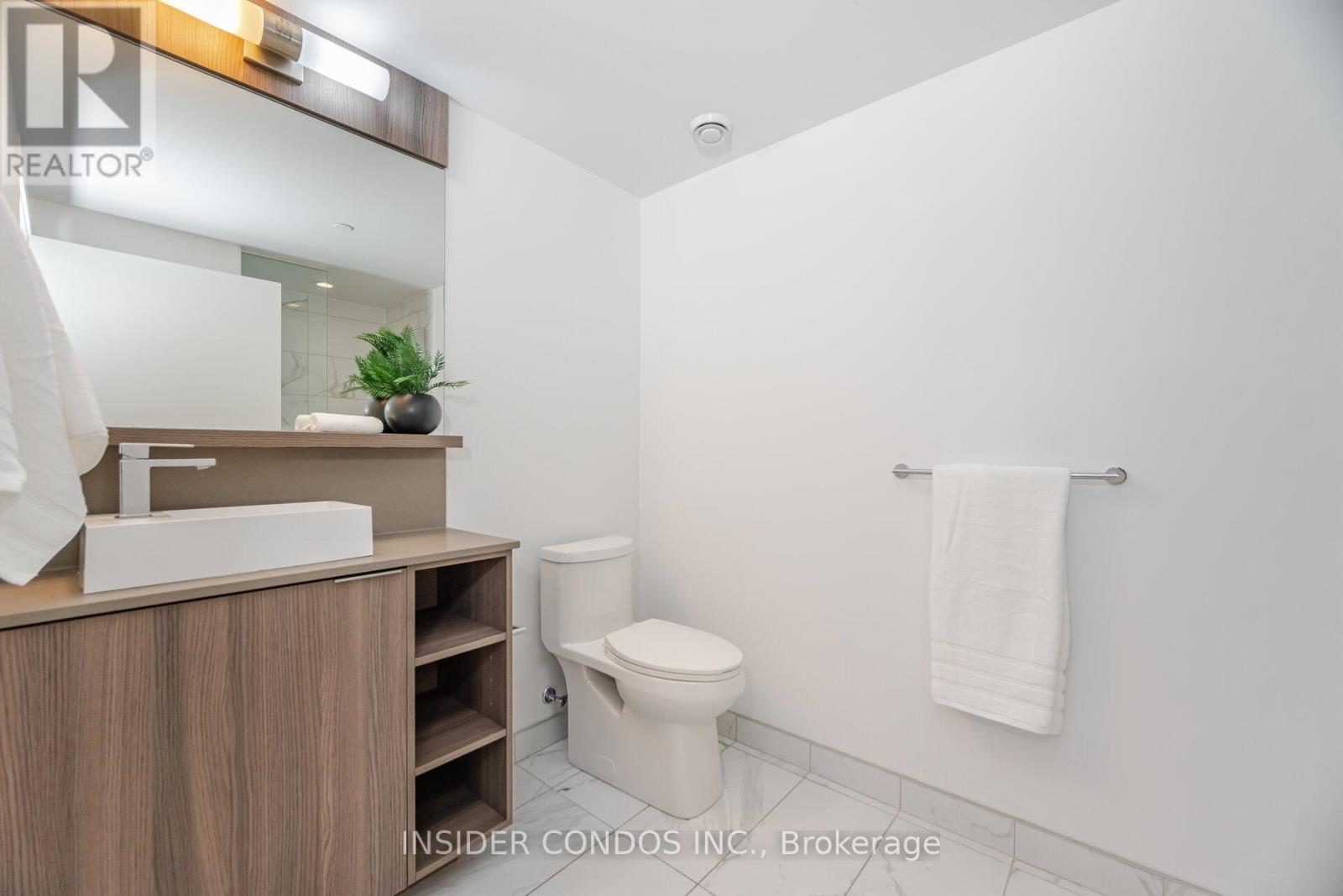 4016 - 85 Wood Street, Toronto, Ontario  M4Y 0E8 - Photo 18 - C12191805