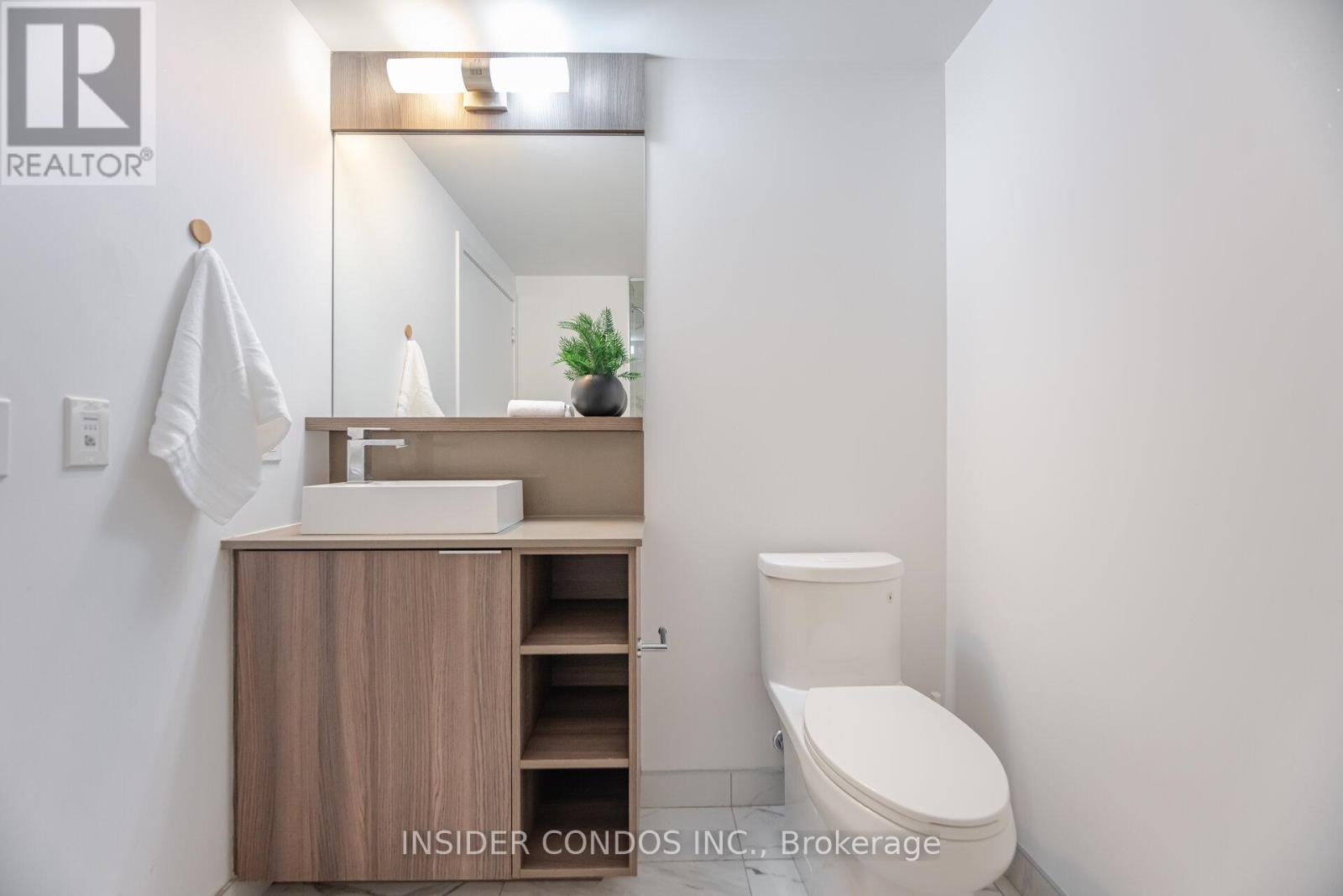 4016 - 85 Wood Street, Toronto, Ontario  M4Y 0E8 - Photo 19 - C12191805