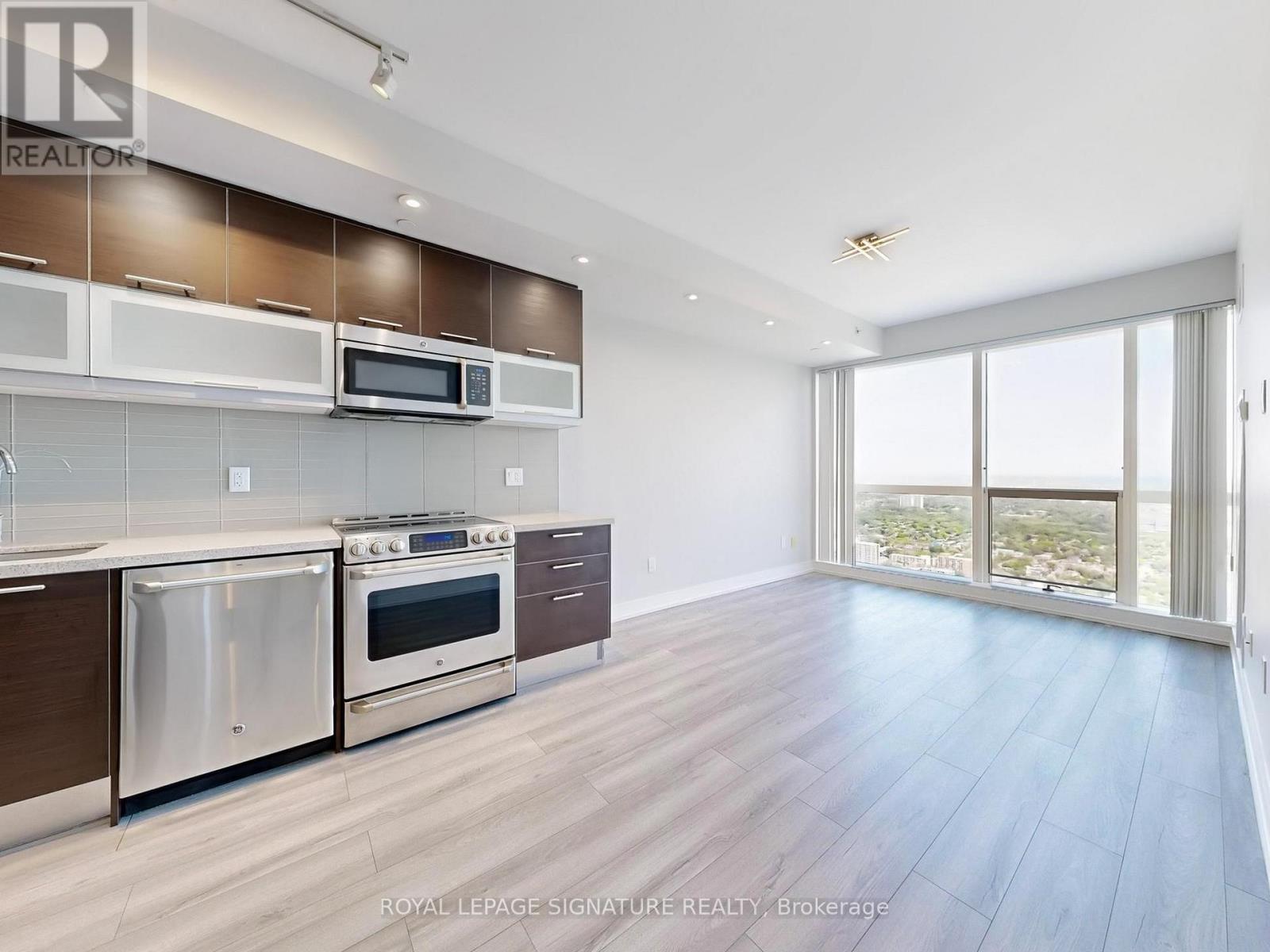 6404 - 388 Yonge Street, Toronto, Ontario  M5B 0A5 - Photo 8 - C12191809