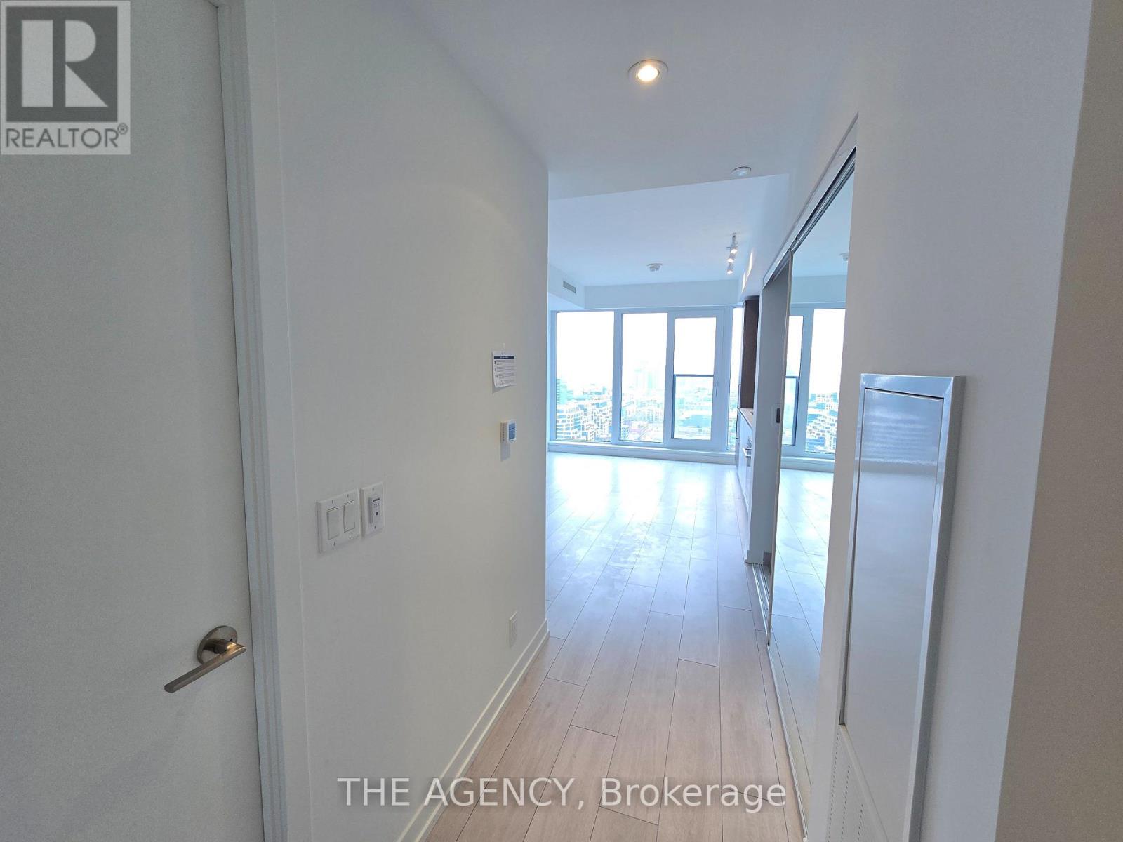 3503 - 55 Mercer Street, Toronto (Waterfront Communities), Ontario  M5V 0W4 - Photo 2 - C12191908