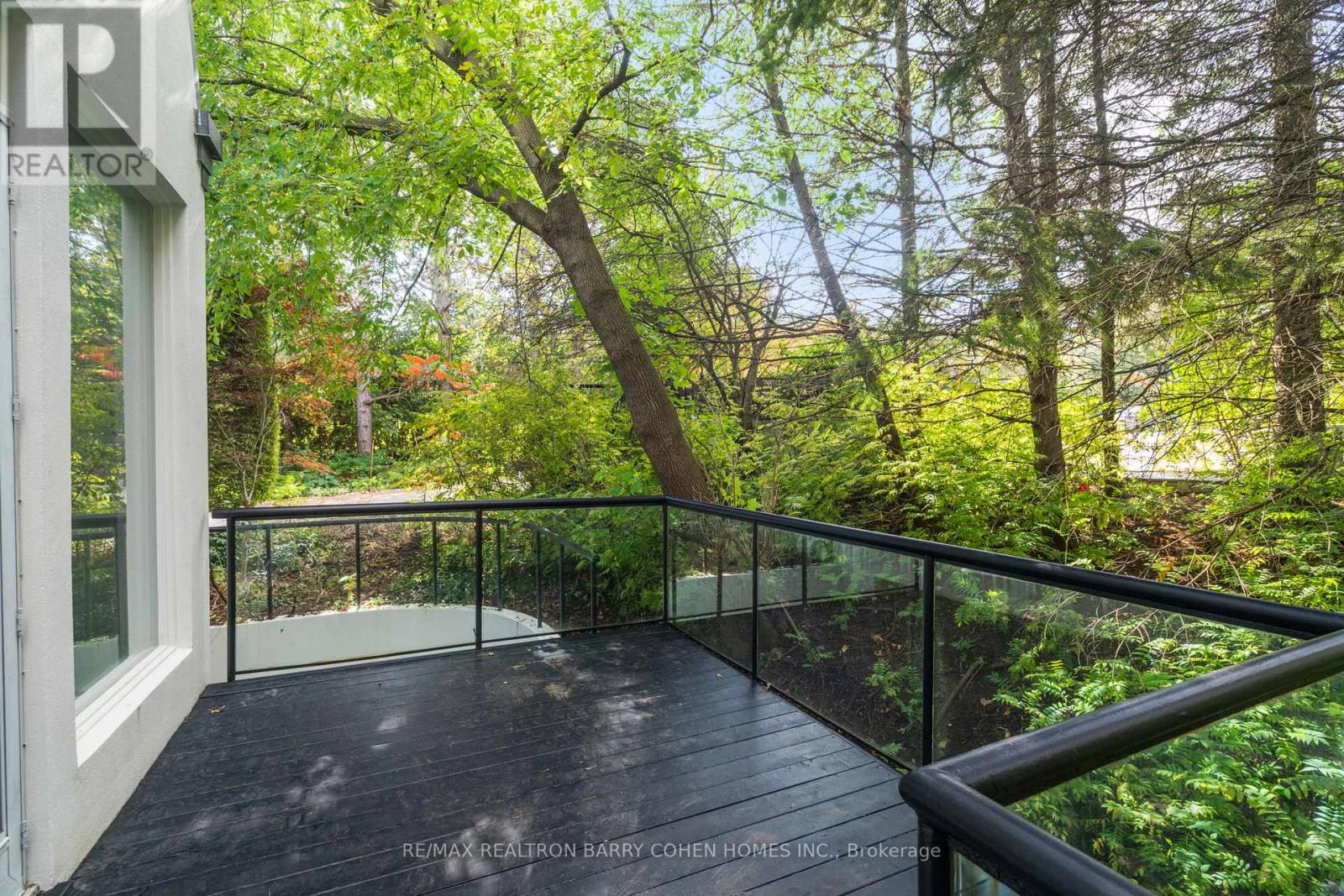 18 Timberglade Court, Toronto (Bridle Path-Sunnybrook-York Mills), Ontario  M2L 2Y2 - Photo 42 - C12191946