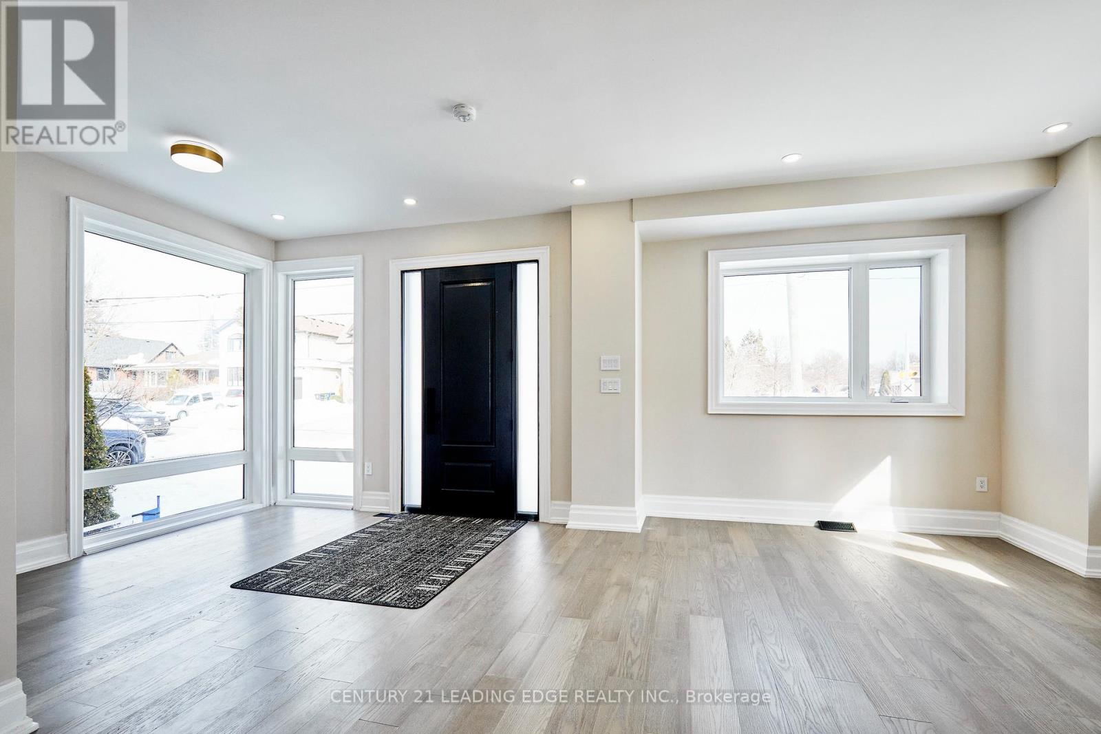 50 Dorset Road, Toronto, Ontario  M1M 2S7 - Photo 3 - E12075611