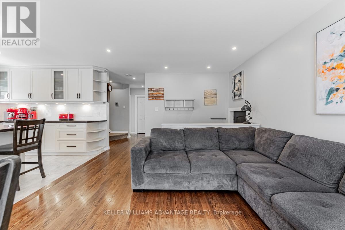 87 Merryfield Drive, Toronto (Dorset Park), Ontario  M1P 1K3 - Photo 4 - E12191754