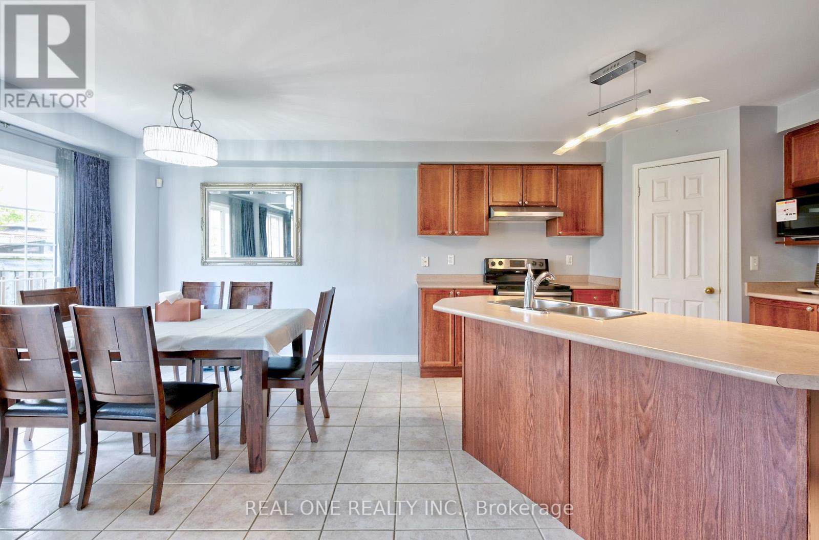 7 Settler's Court, Whitby, Ontario  L1M 2L3 - Photo 11 - E12191761