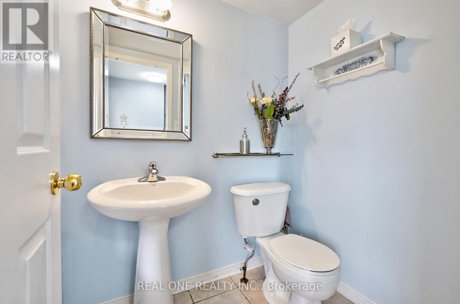 7 Settler's Court, Whitby, Ontario  L1M 2L3 - Photo 6 - E12191761