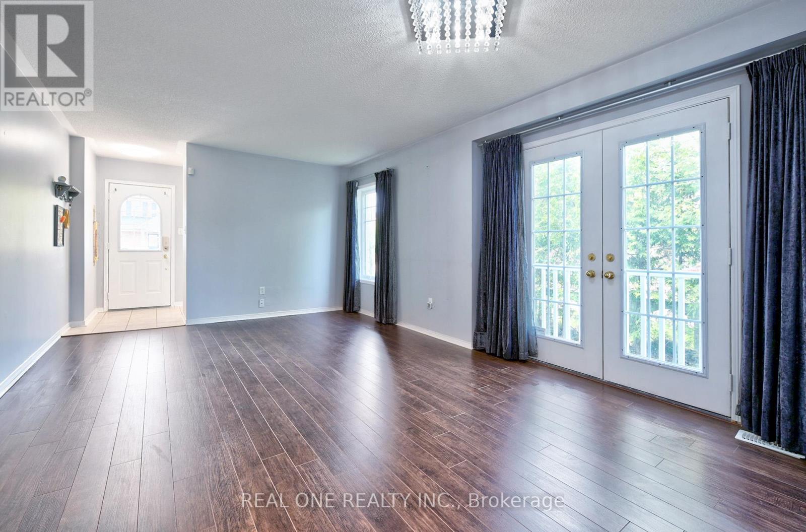 7 Settler's Court, Whitby, Ontario  L1M 2L3 - Photo 8 - E12191761