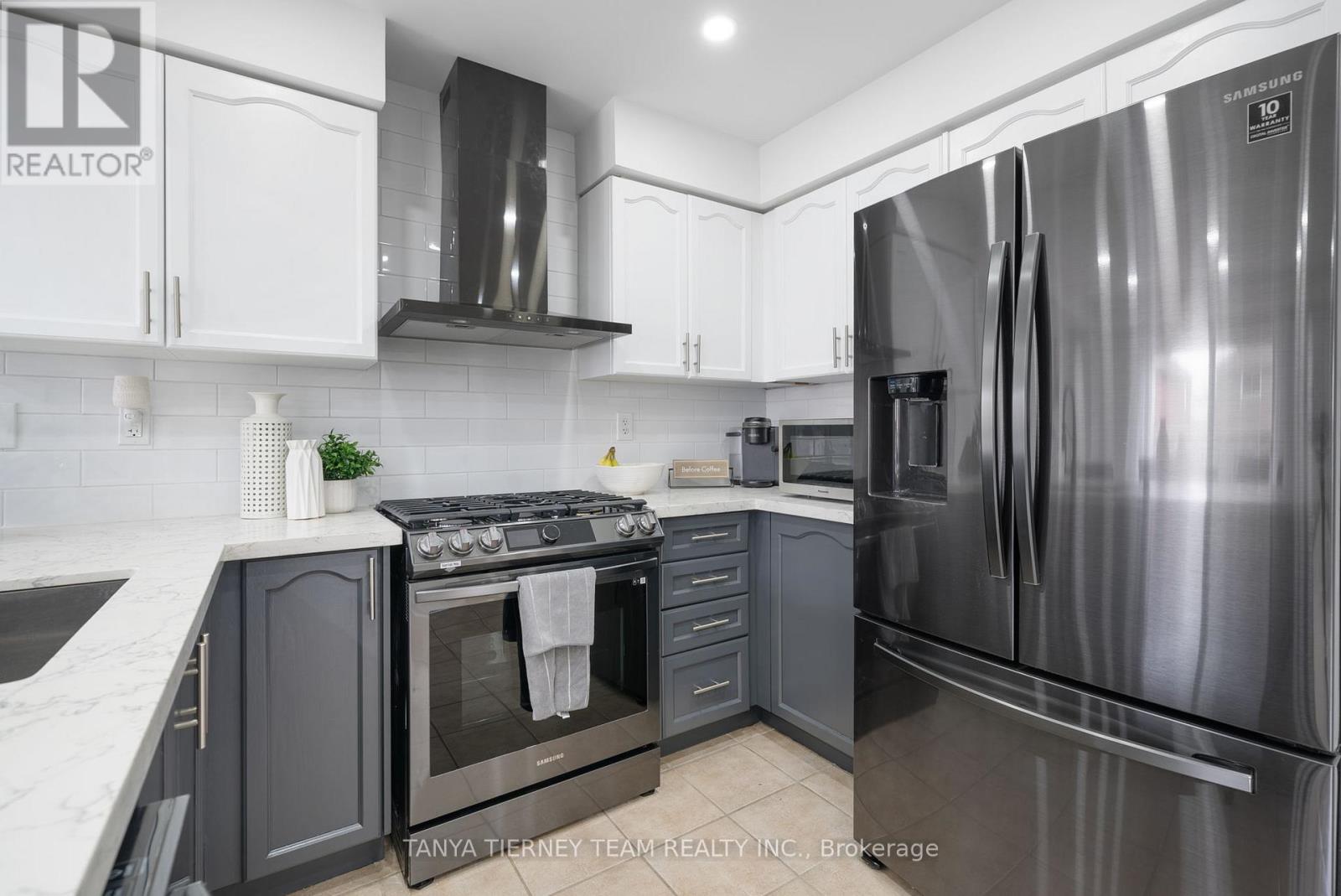 95 Brownridge Place, Whitby, Ontario  L1P 1W1 - Photo 9 - E12191899