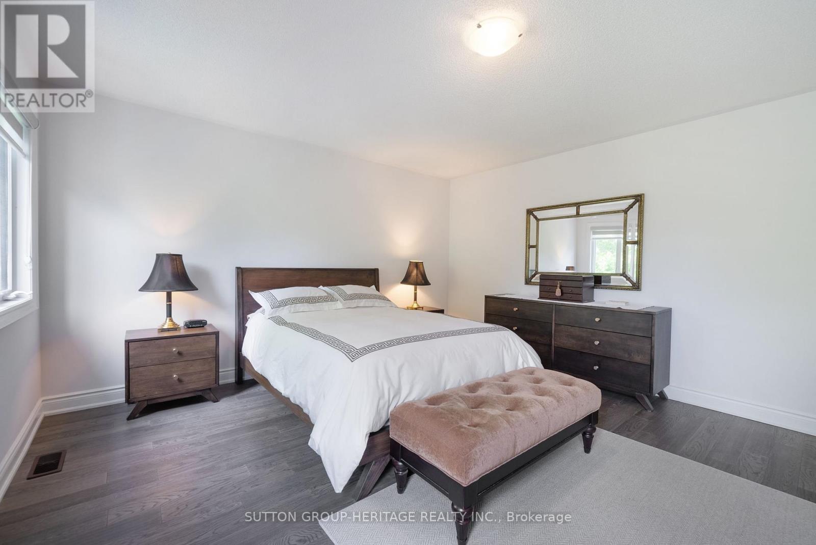 54 Robb Thompson Road, East Gwillimbury, Ontario  L0G 1M0 - Photo 29 - N12186502