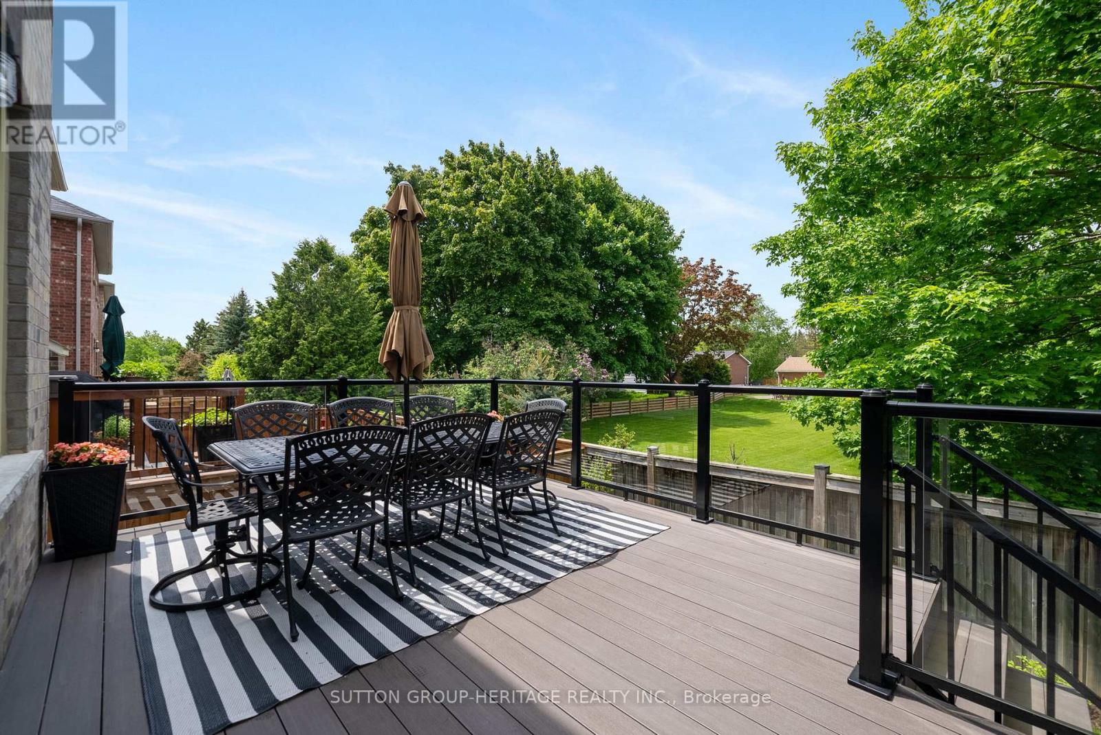 54 Robb Thompson Road, East Gwillimbury, Ontario  L0G 1M0 - Photo 37 - N12186502