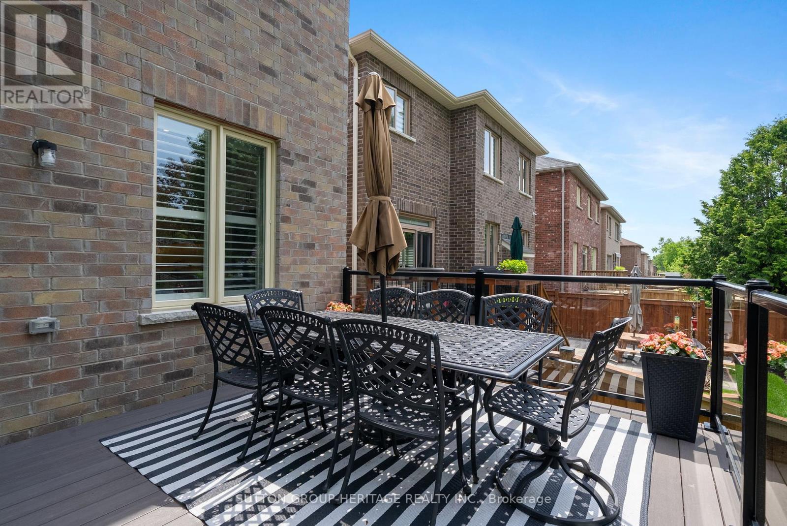 54 Robb Thompson Road, East Gwillimbury, Ontario  L0G 1M0 - Photo 38 - N12186502