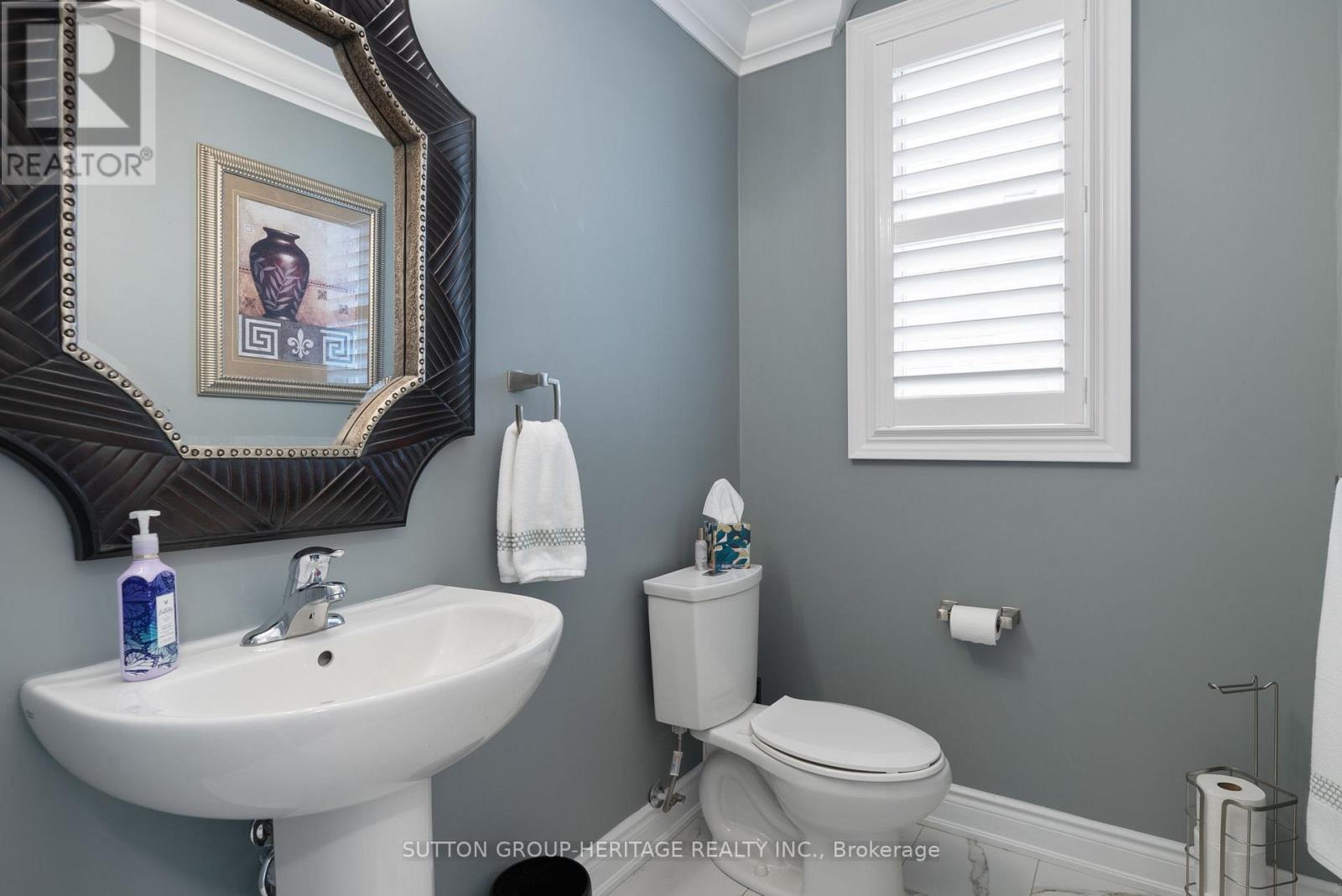 54 Robb Thompson Road, East Gwillimbury, Ontario  L0G 1M0 - Photo 23 - N12186502
