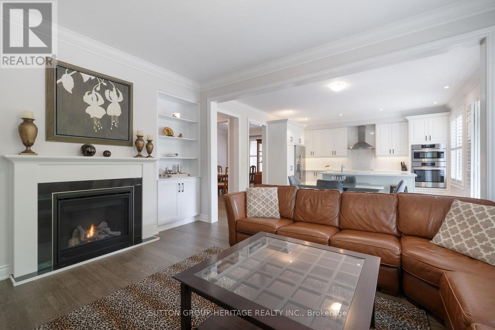 54 Robb Thompson Road, East Gwillimbury, Ontario  L0G 1M0 - Photo 18 - N12186502