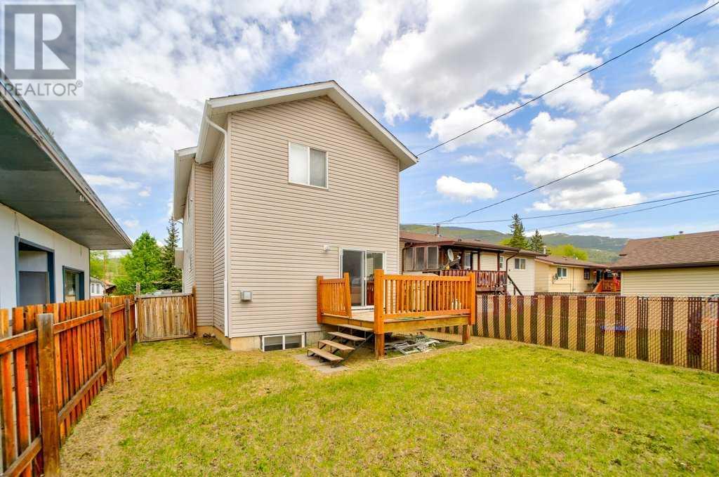 11534 21 Avenue, Blairmore, Alberta  T0K 0E0 - Photo 23 - A2226304