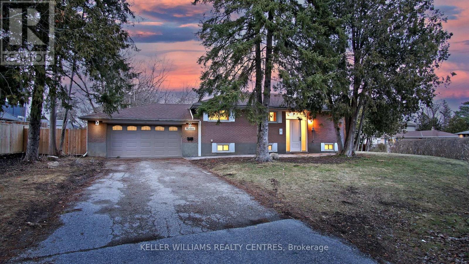 14 ALGONQUIN CRESCENT, Aurora, Ontario