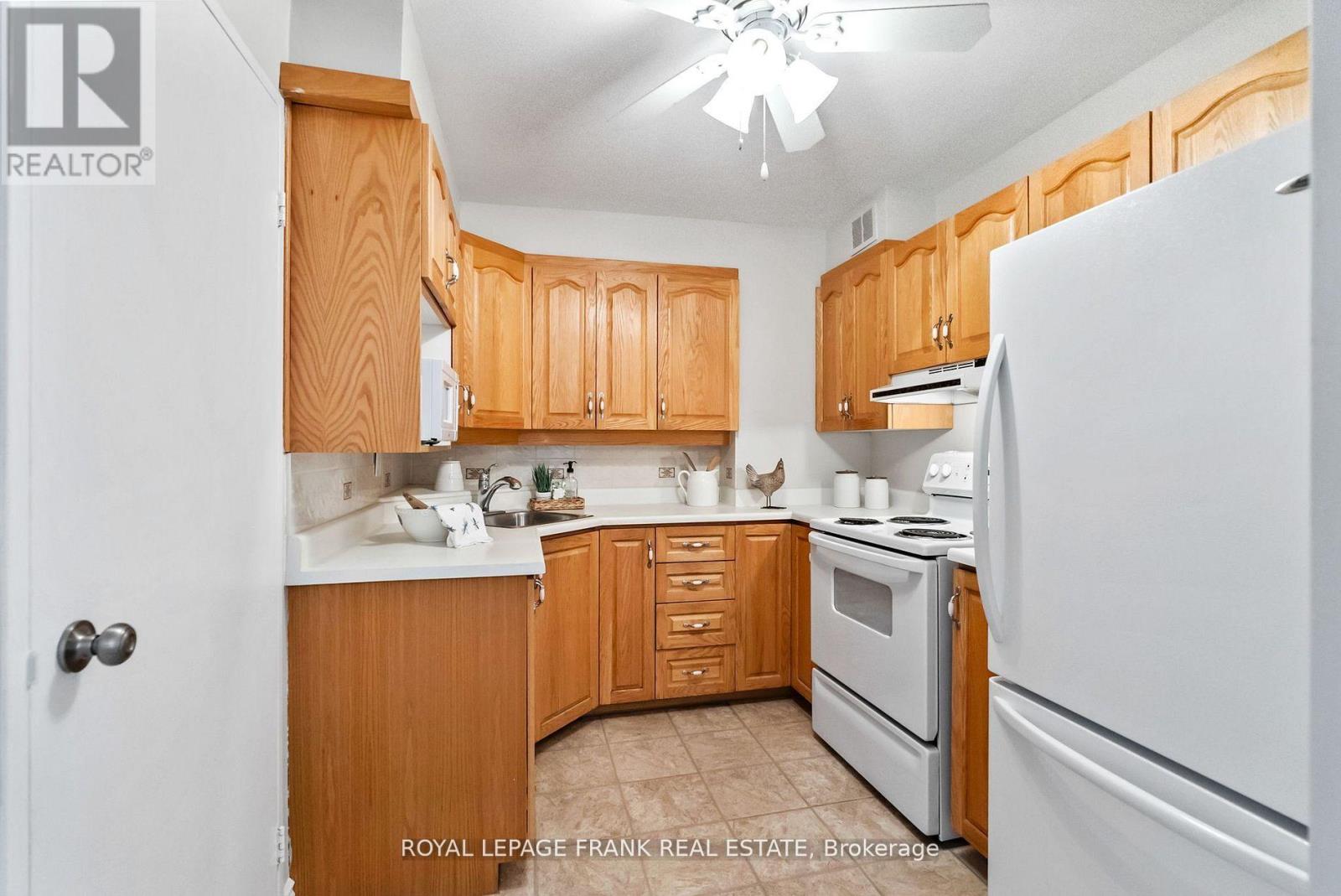 405 - 363 Simcoe Street N, Oshawa, Ontario  L1G 4T2 - Photo 5 - E12192043