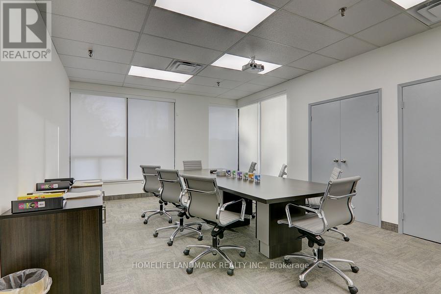 34 Riviera Drive, Markham, Ontario  L3R 5M1 - Photo 8 - N12191875