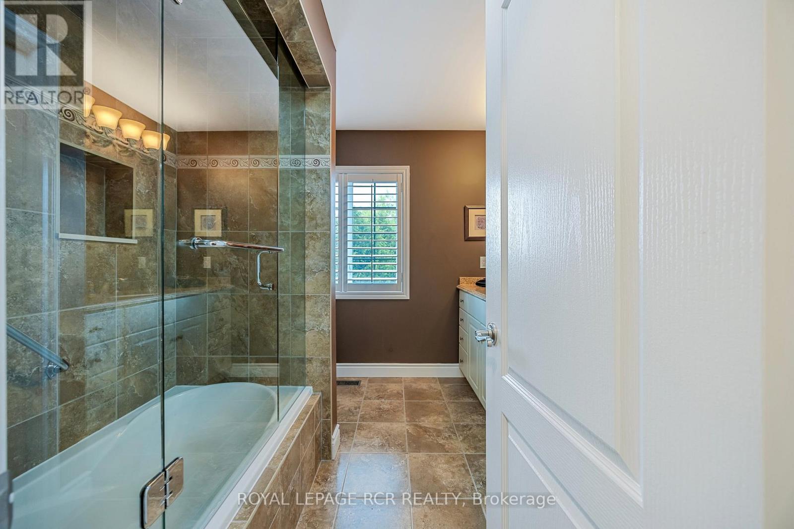 4 - 1 Reddington Drive, Caledon, Ontario  L7E 4C4 - Photo 12 - W12188923