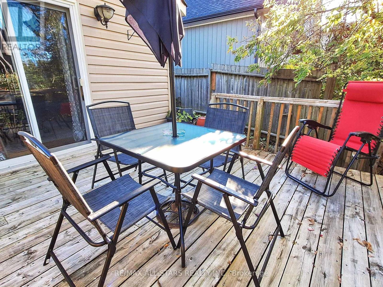 40 Riverglen Drive, Georgina, Ontario  L4P 2R1 - Photo 14 - N12191957