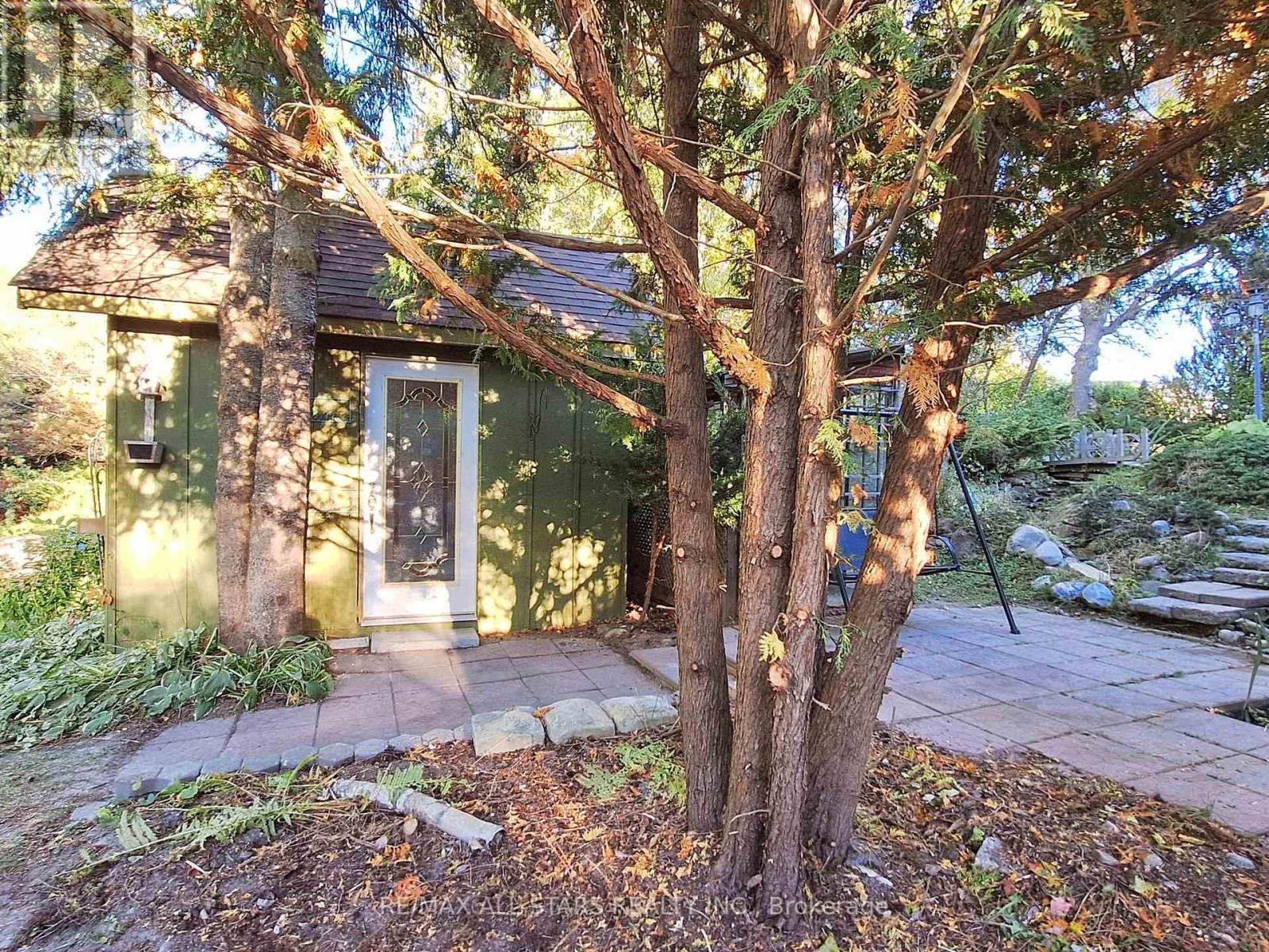 40 Riverglen Drive, Georgina, Ontario  L4P 2R1 - Photo 22 - N12191957