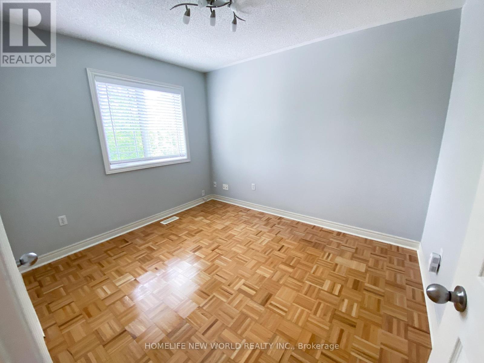 Main/upper - 22 Corkwood Crescent, Vaughan, Ontario  L6A 3B9 - Photo 24 - N12191987