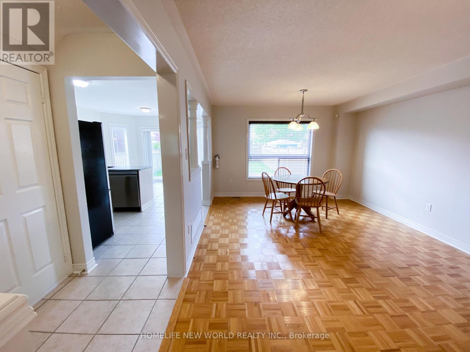 Main/upper - 22 Corkwood Crescent, Vaughan, Ontario  L6A 3B9 - Photo 5 - N12191987