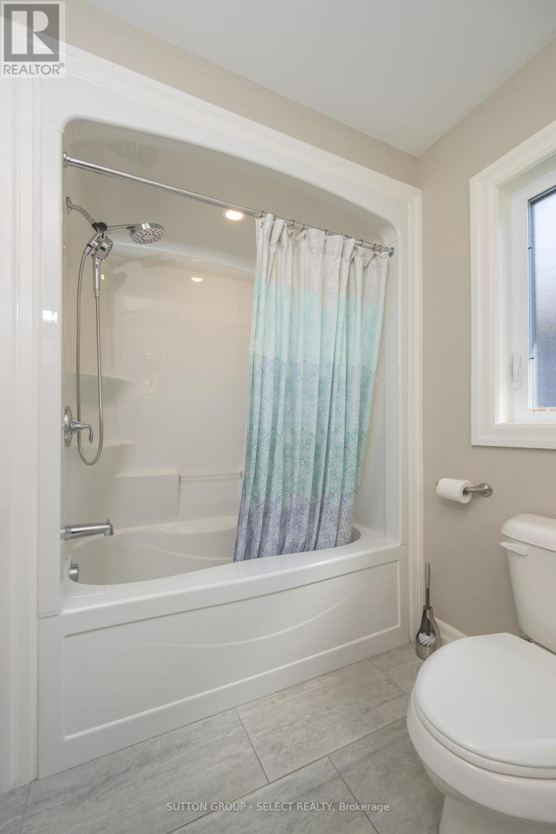 33 - 1061 Eagletrace Drive, London North, Ontario  N6G 0T3 - Photo 21 - X12192022