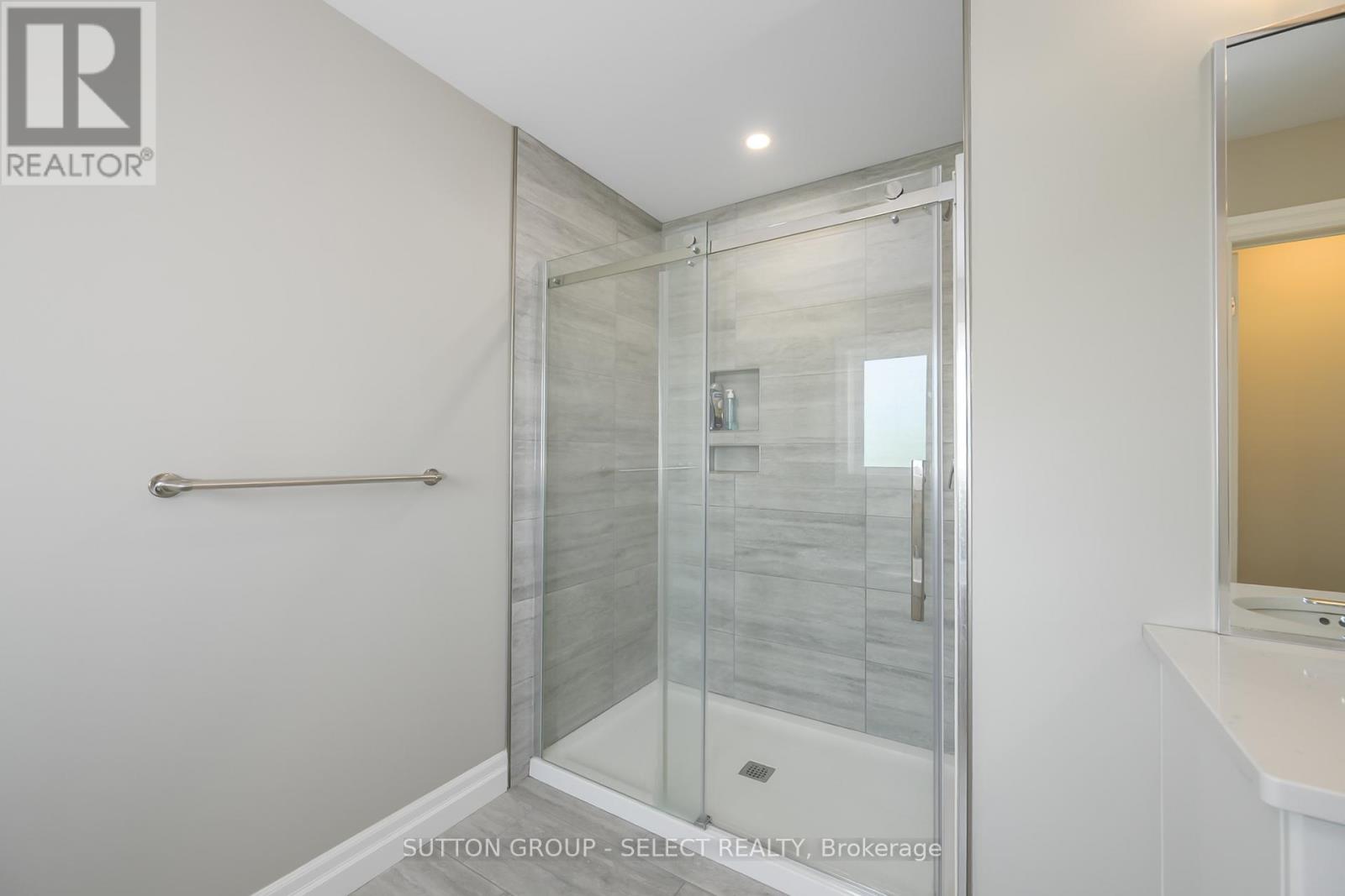 33 - 1061 Eagletrace Drive, London North, Ontario  N6G 0T3 - Photo 22 - X12192022