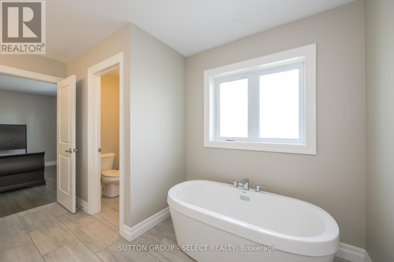 33 - 1061 Eagletrace Drive, London North, Ontario  N6G 0T3 - Photo 23 - X12192022