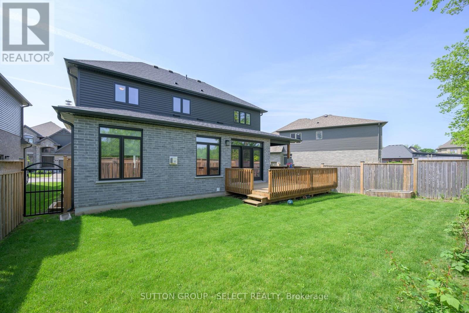 33 - 1061 Eagletrace Drive, London North, Ontario  N6G 0T3 - Photo 41 - X12192022