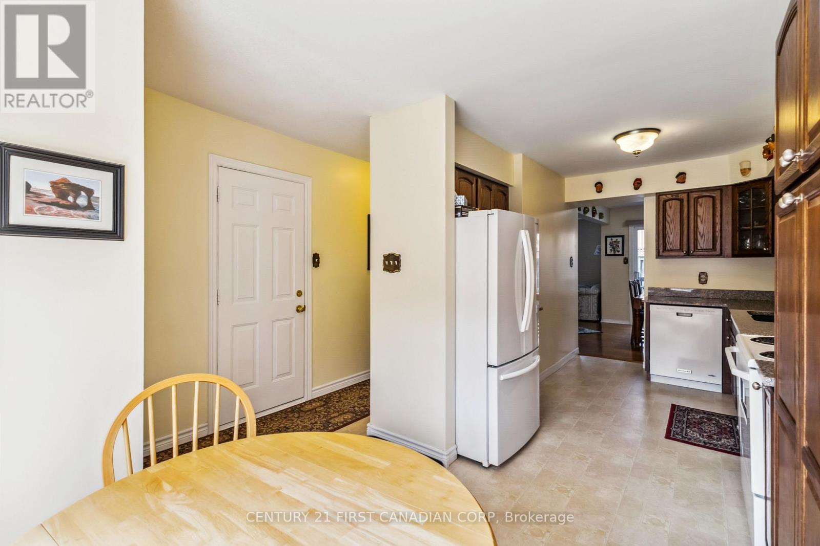 59 - 9 Ailsa Place, London South (South J), Ontario  N5Z 4Z6 - Photo 5 - X12192053