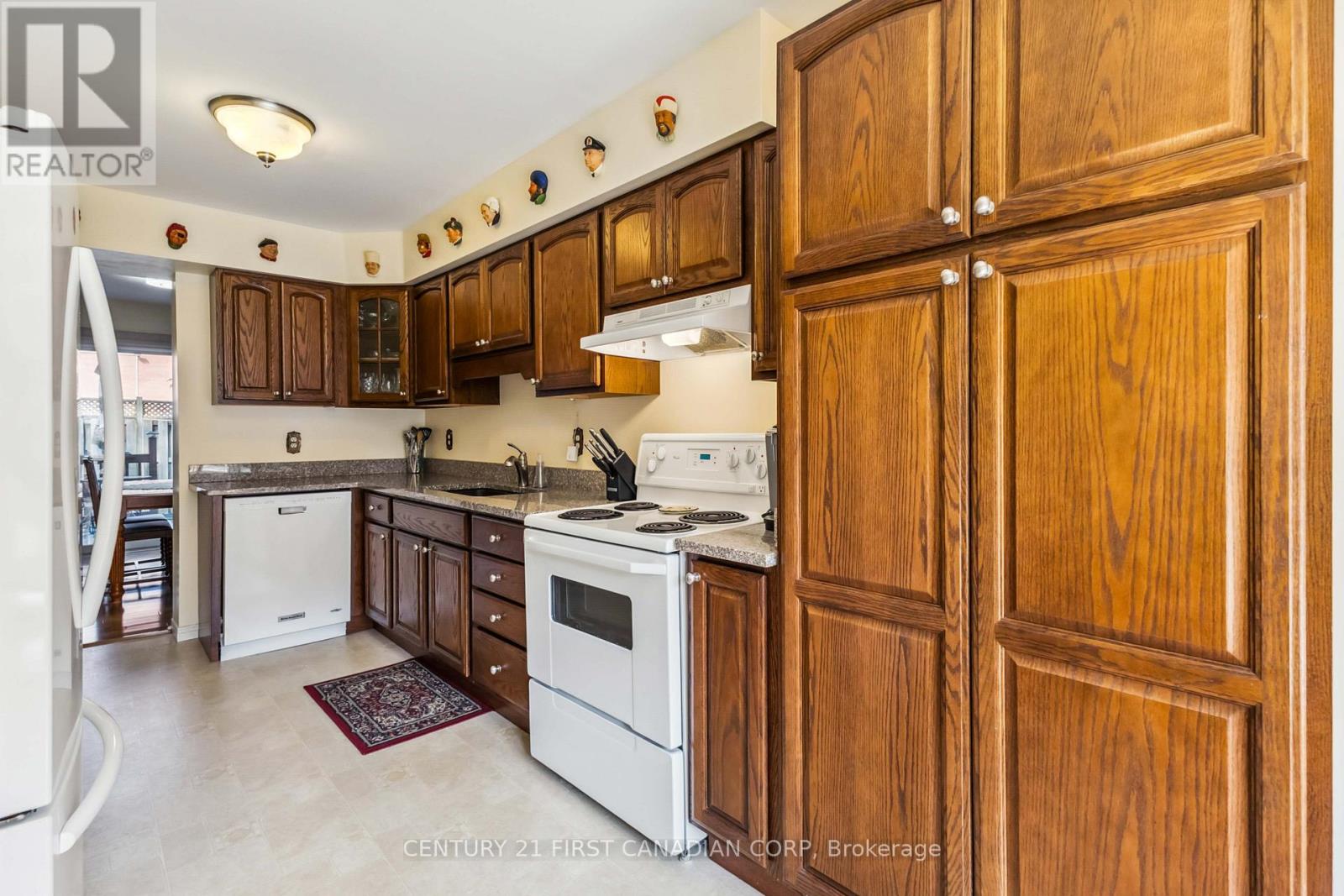 59 - 9 Ailsa Place, London South (South J), Ontario  N5Z 4Z6 - Photo 6 - X12192053