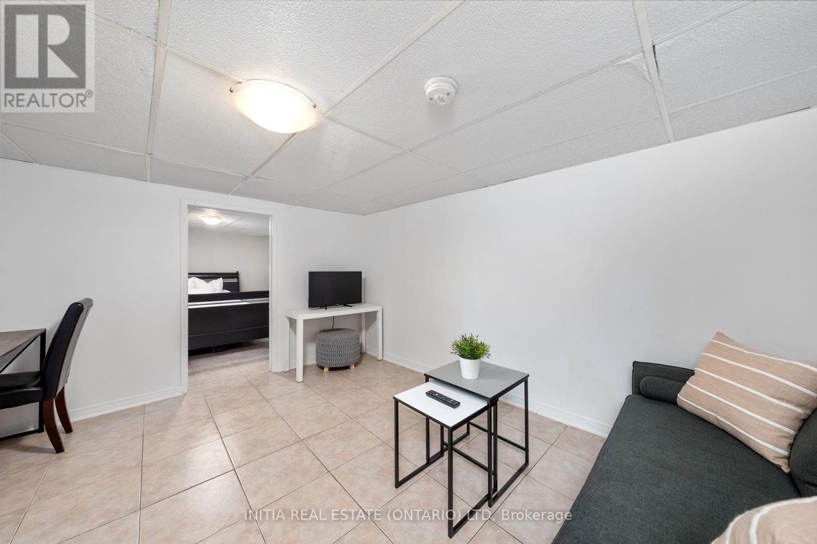 254 Durand Street, Sarnia, Ontario  N7T 5A3 - Photo 23 - X12192063