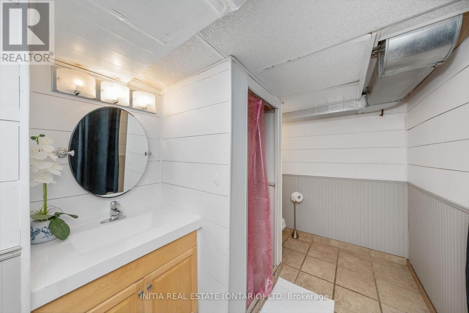254 Durand Street, Sarnia, Ontario  N7T 5A3 - Photo 25 - X12192063