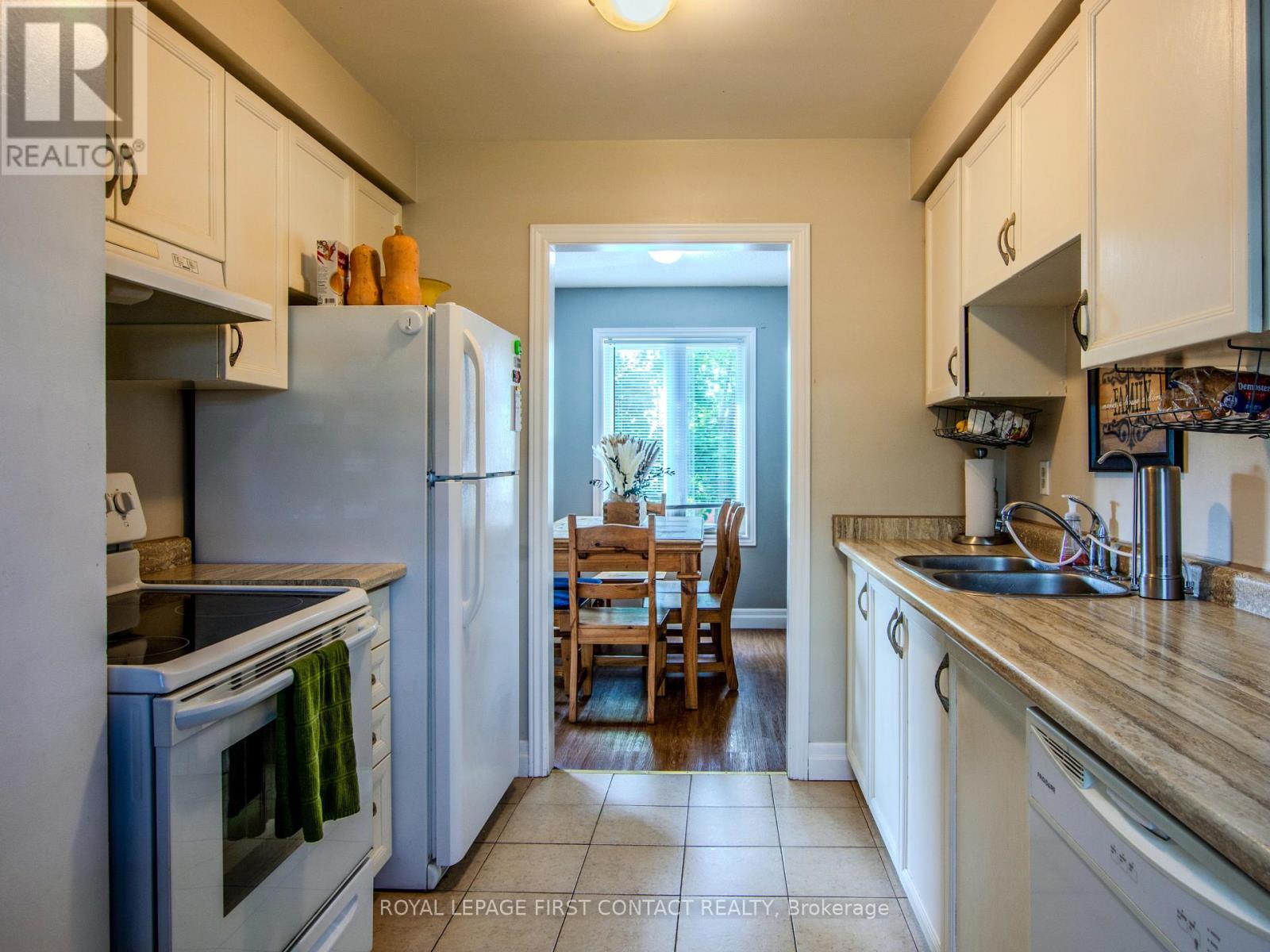 Property at 102 FERGUSON DRIVE image 4