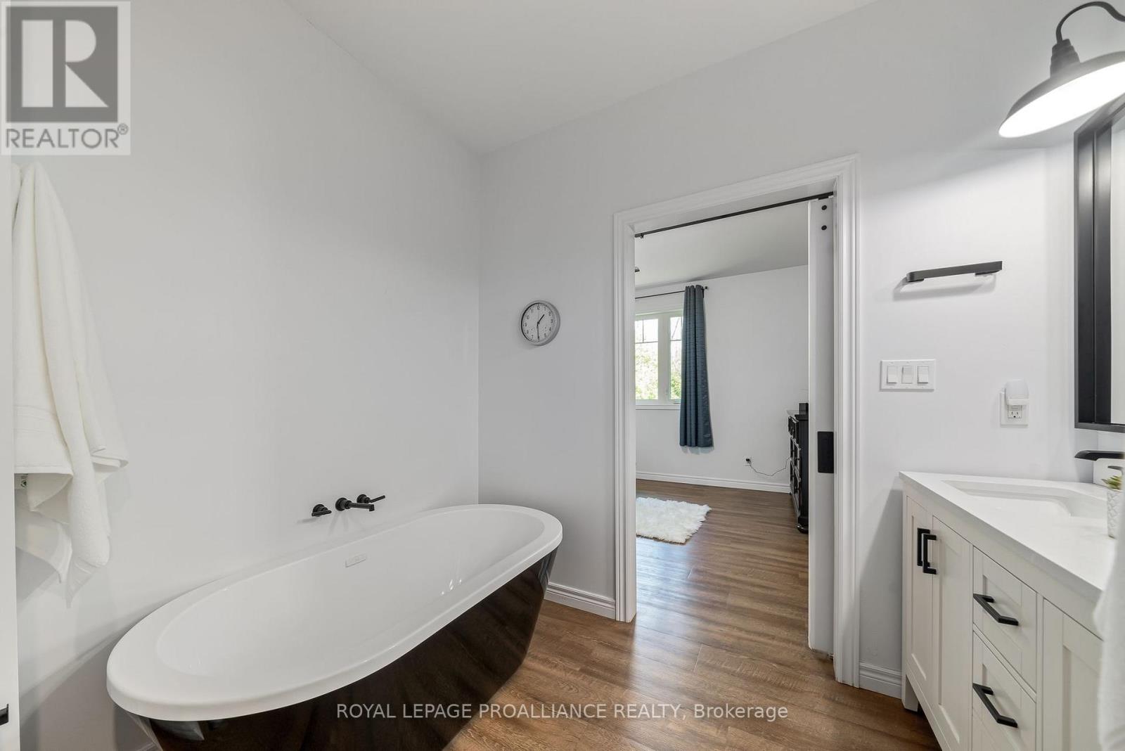 190 Lakeshore Road, Brighton, Ontario  K0K 1H0 - Photo 39 - X12192061
