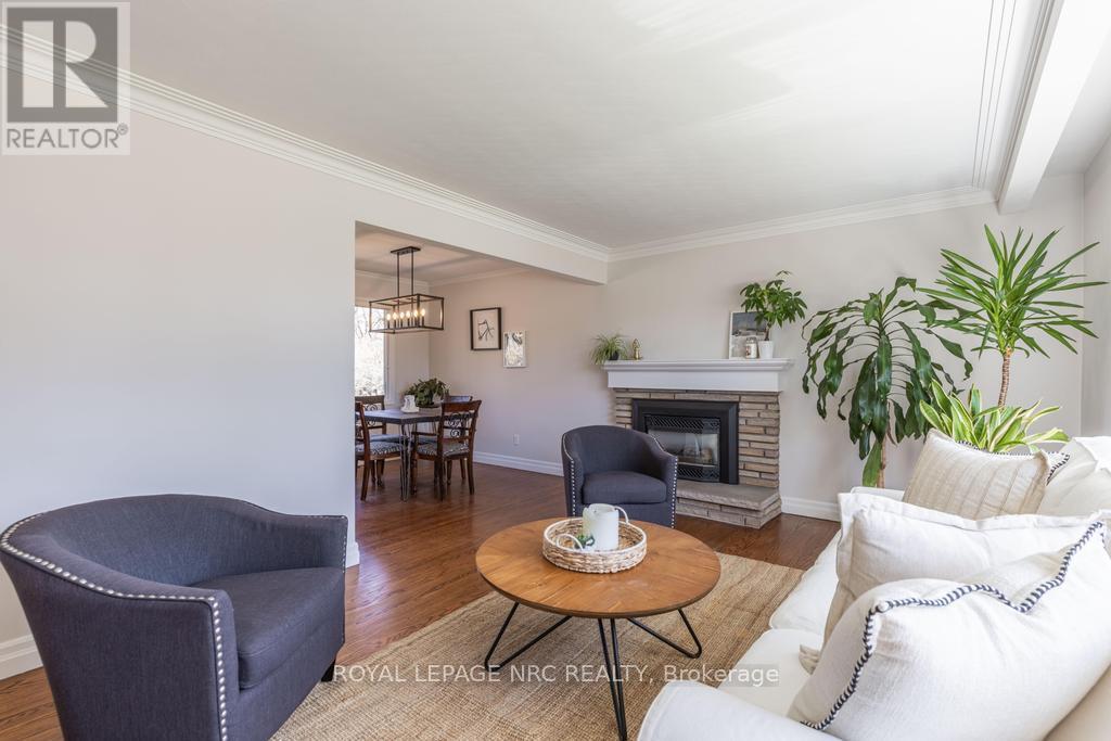 25 Victor Boulevard, St. Catharines (Glendale/glenridge), Ontario  L2T 2B4 - Photo 21 - X12094876
