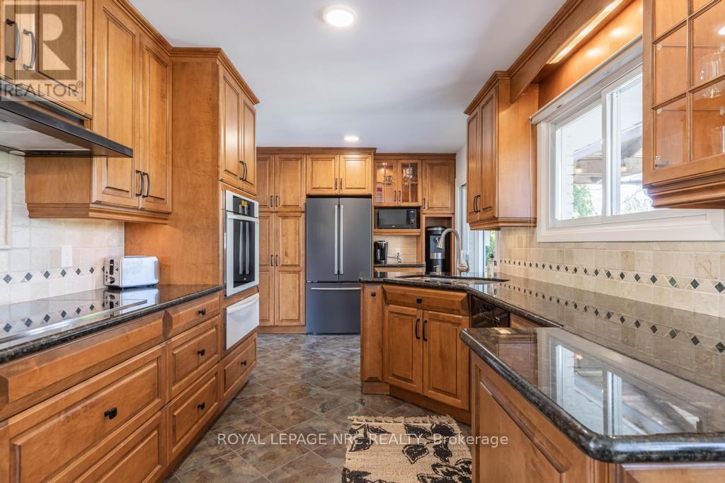 25 Victor Boulevard, St. Catharines, Ontario  L2T 2B4 - Photo 25 - X12094876