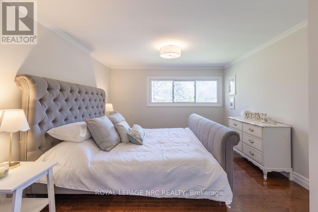 25 Victor Boulevard, St. Catharines (Glendale/glenridge), Ontario  L2T 2B4 - Photo 27 - X12094876
