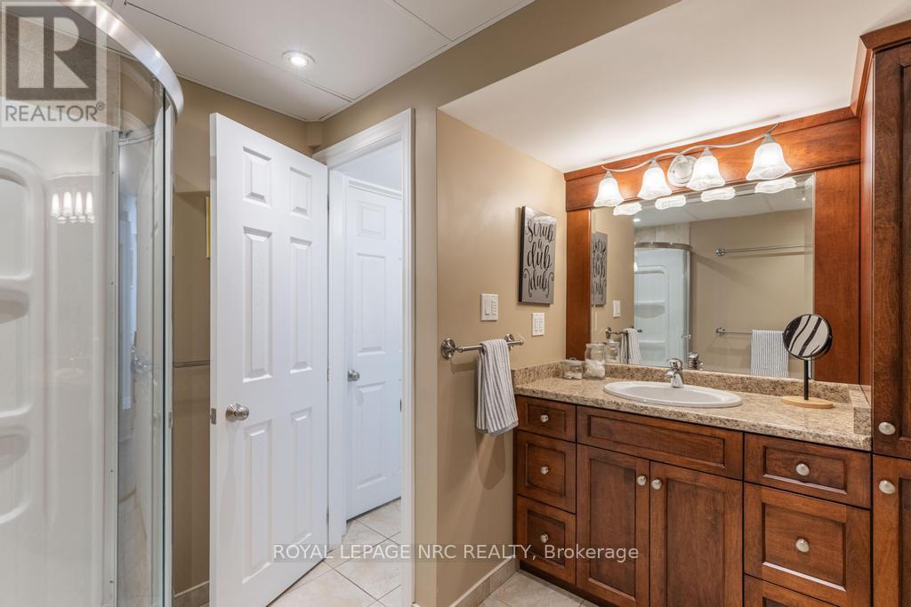 25 Victor Boulevard, St. Catharines, Ontario  L2T 2B4 - Photo 38 - X12094876