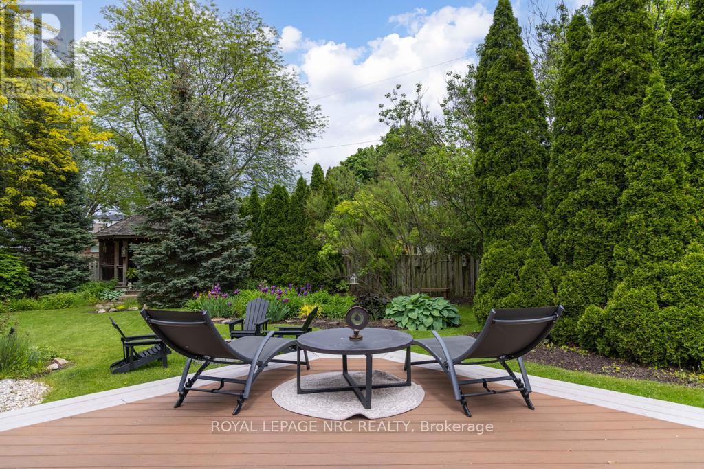 25 Victor Boulevard, St. Catharines, Ontario  L2T 2B4 - Photo 13 - X12094876