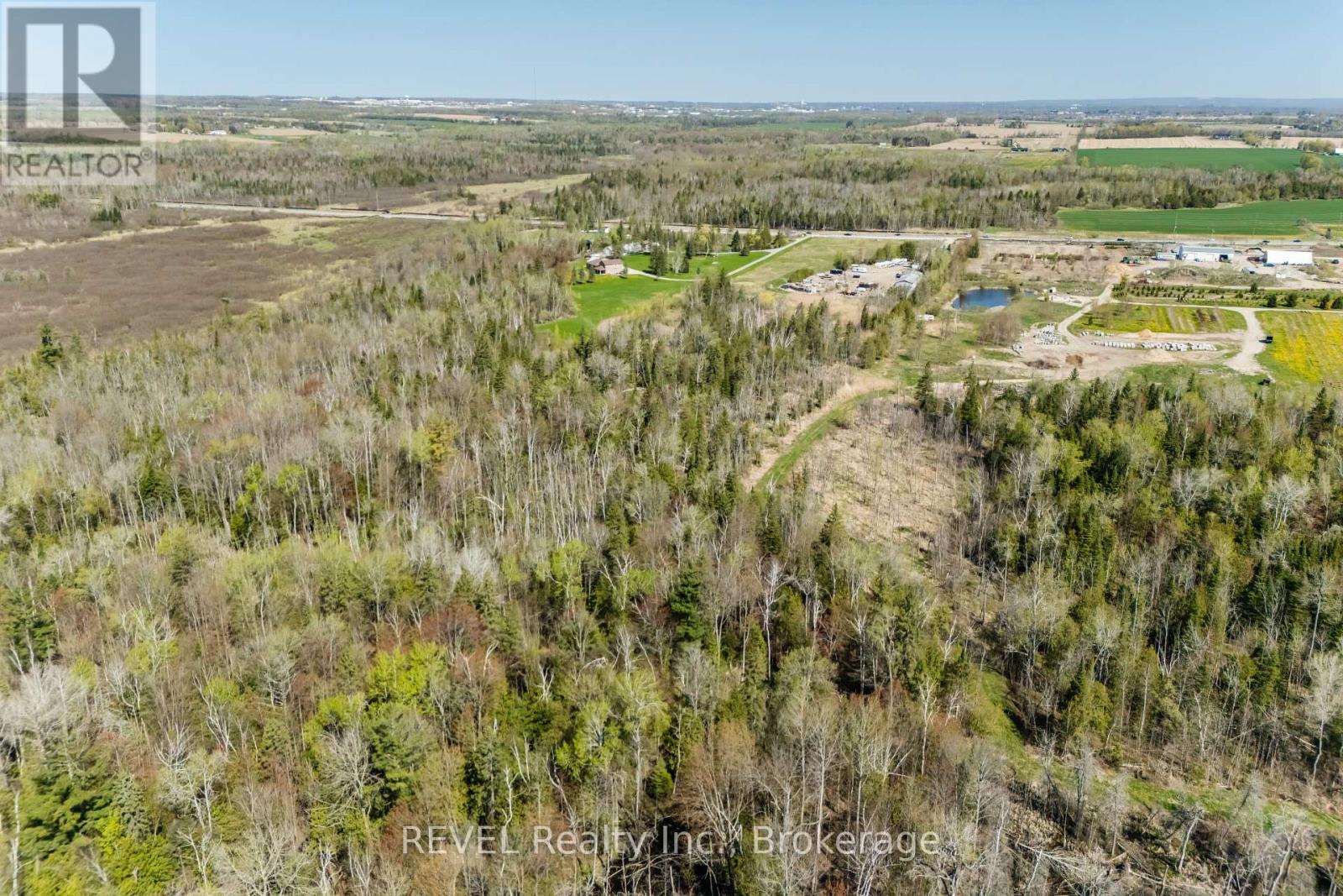 2513 Innisfil Beach Road, Innisfil, Ontario  L9S 4C1 - Photo 4 - N12192023