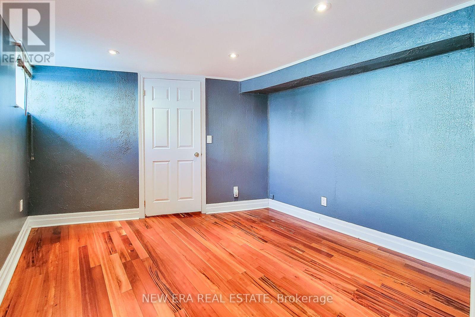38 Haig Street, St. Catharines, Ontario  L2R 2K8 - Photo 36 - X12177166